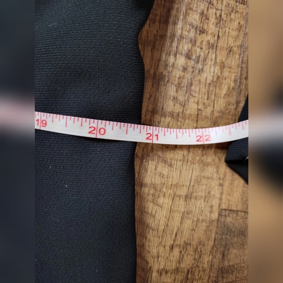 FREE W BUNDLE Cleo four button blazer - Picture 7 of 10